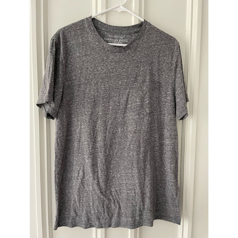 American Eagle gray heather pocket T-shirt L